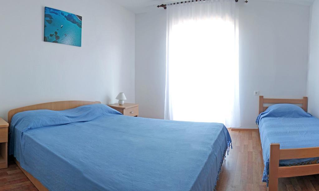 Lokunja Bed&Breakfast Паг Номер фото